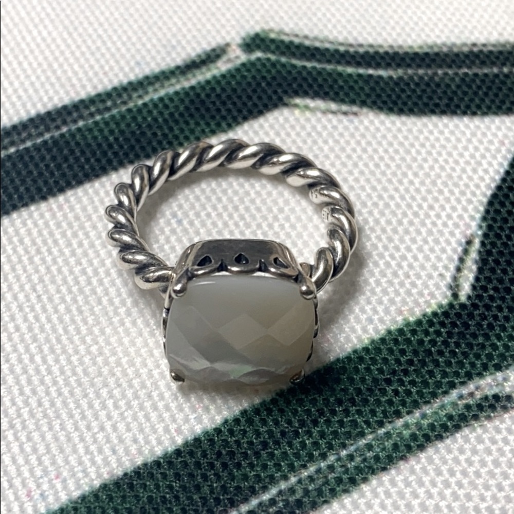 💍 PANDORA♥️ Mother-of-Pearl Ring